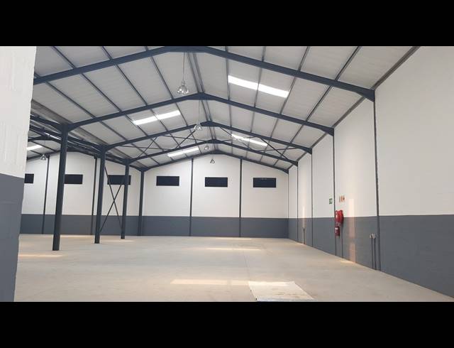 550M² FACTORY FOR SALE IN SAXENBURG PARK 2